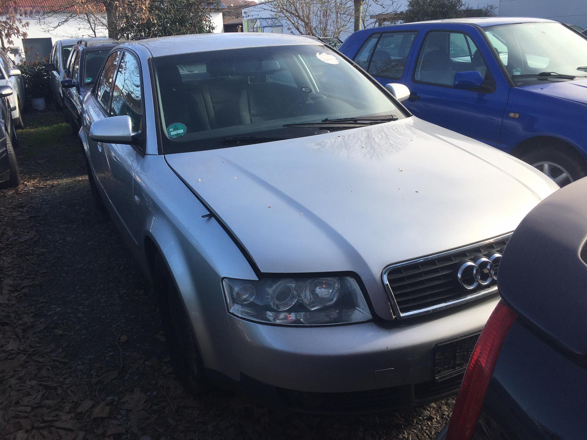 8E0807430B Подсветка номера для Audi A4 B6 бу, 2002, купить в РФ с разборки  из Европы, 54390929