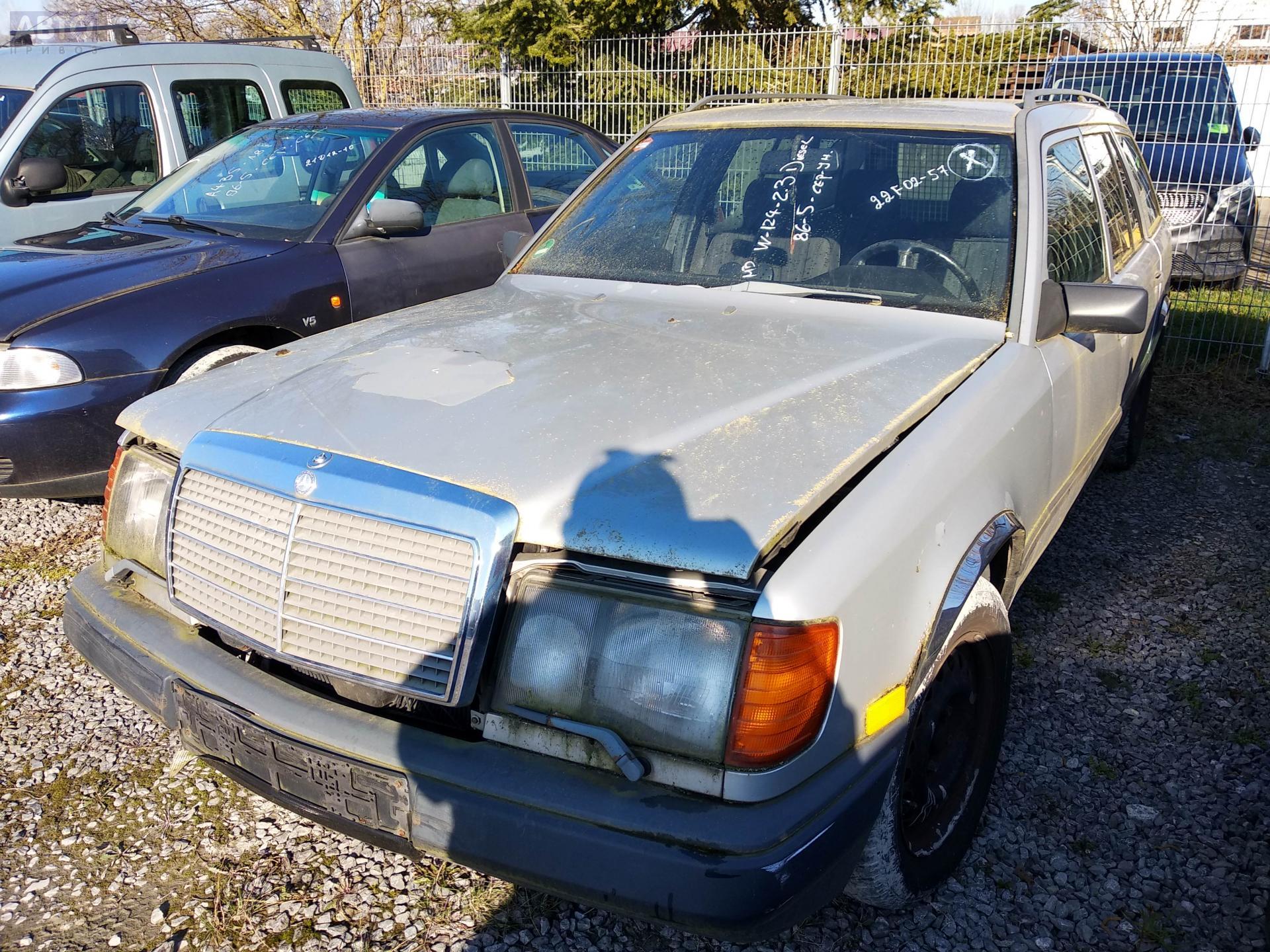 Молдинг двери задней правой для Mercedes W124 бу, 1986, купить в РФ с  разборки из Европы, 53956260