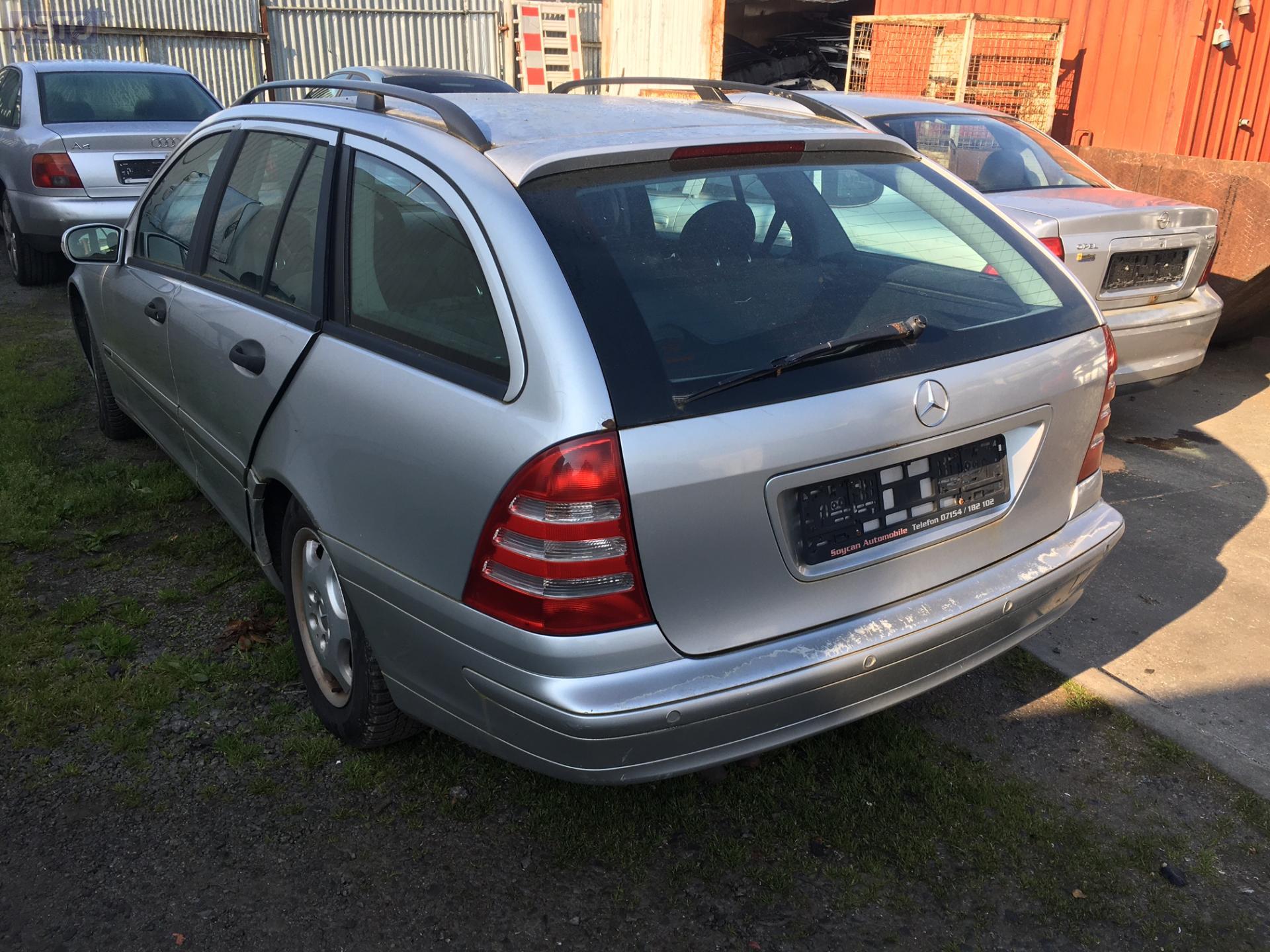 A2038800218 Крыло переднее правое для Mercedes W203 (C) бу, 2003, купить в  РФ с разборки из Европы, 54254168