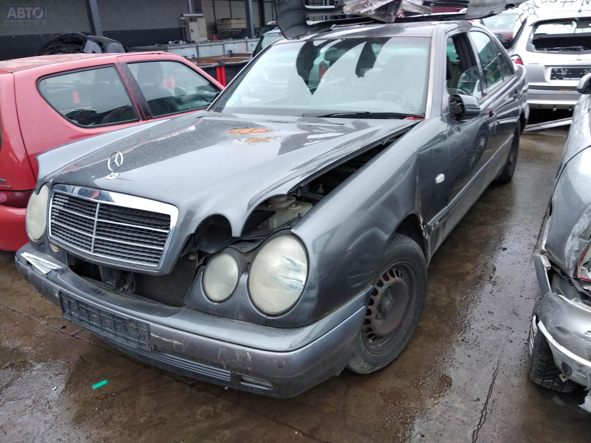 2106800835 Накладка на порог внутренняя (салона) для Mercedes W210 (E) бу,  1997, купить в РФ с разборки из Европы, 54221076