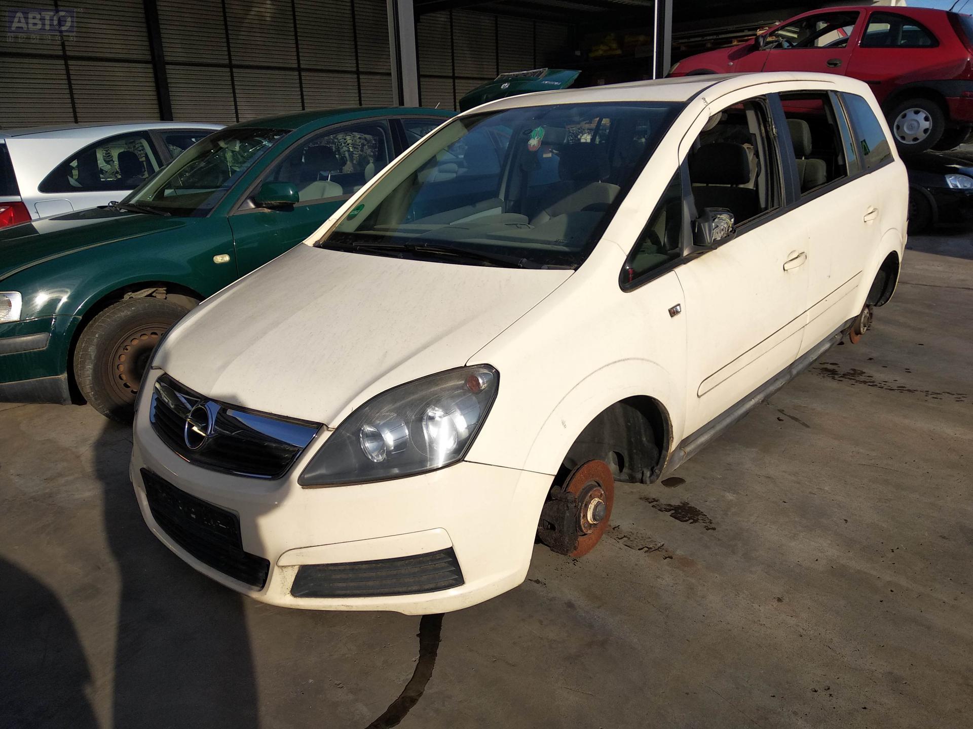 13182345 Колонка рулевая для Opel Zafira B бу, 2006, купить в РФ с разборки  из Европы, 53733578