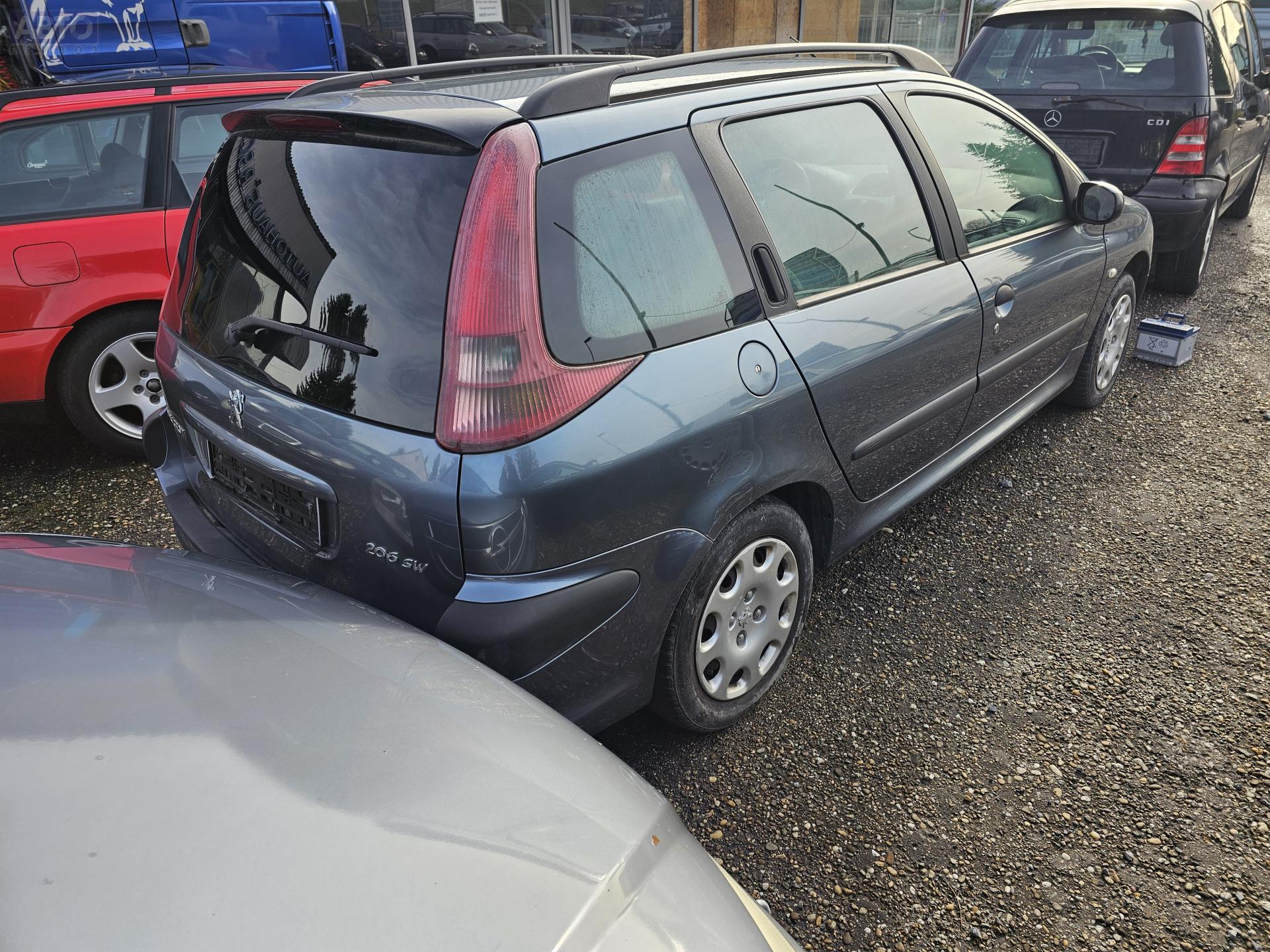 9651791577 Решетка радиатора для Peugeot 206 бу, 2006, купить в РФ с  разборки из Европы, 54443066