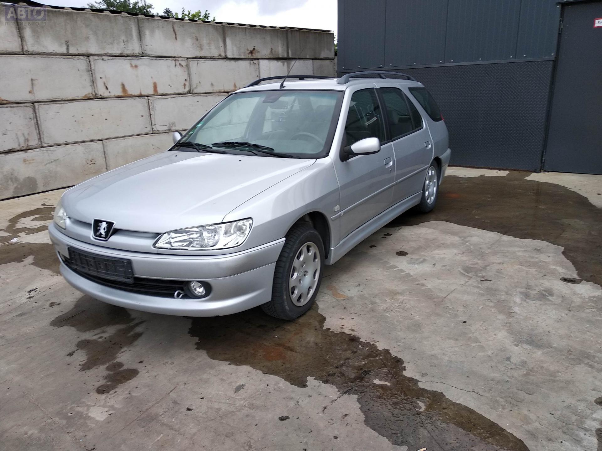 Уплотнитель двери задней правой для Peugeot 306 бу, 2000, купить в РФ с  разборки из Европы, 53979893