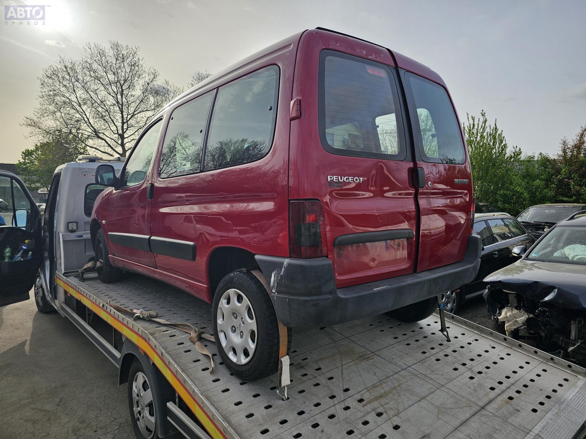 Стекло кузовное боковое заднее левое для Peugeot Partner бу, 2007, купить в  РФ с разборки из Европы, 54553356