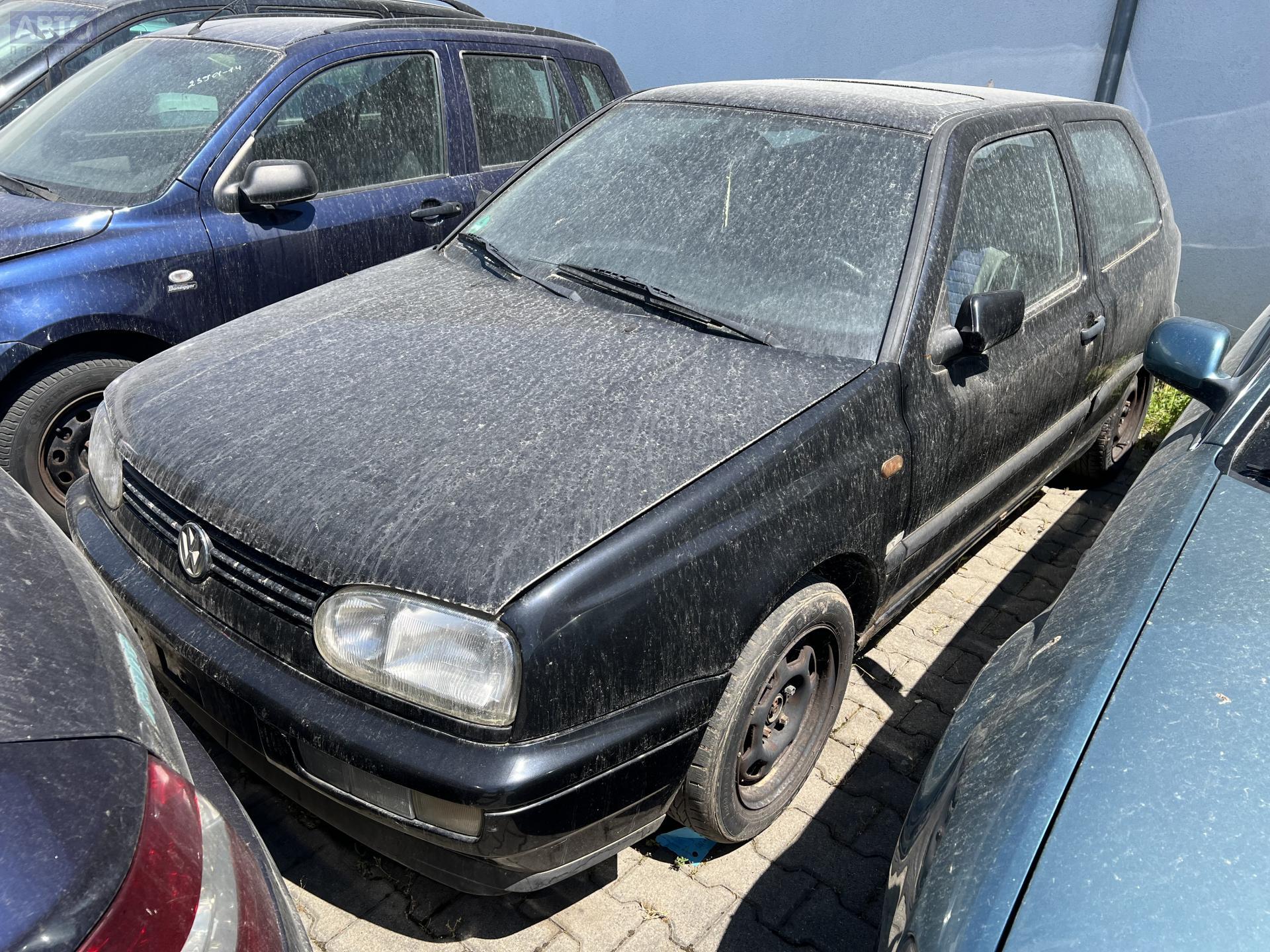 Колодки тормозные передние для Volkswagen Golf-3 бу, 1996, купить в РФ с  разборки из Европы, 54281386