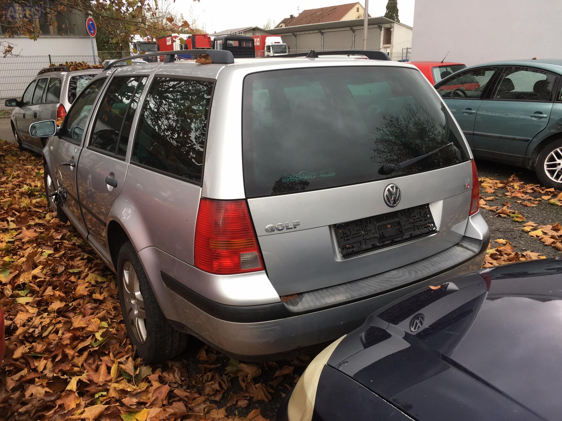 038130073AQ Форсунка топливная для Volkswagen Golf-4 бу, 2002, купить в РФ  с разборки из Европы, 54504703