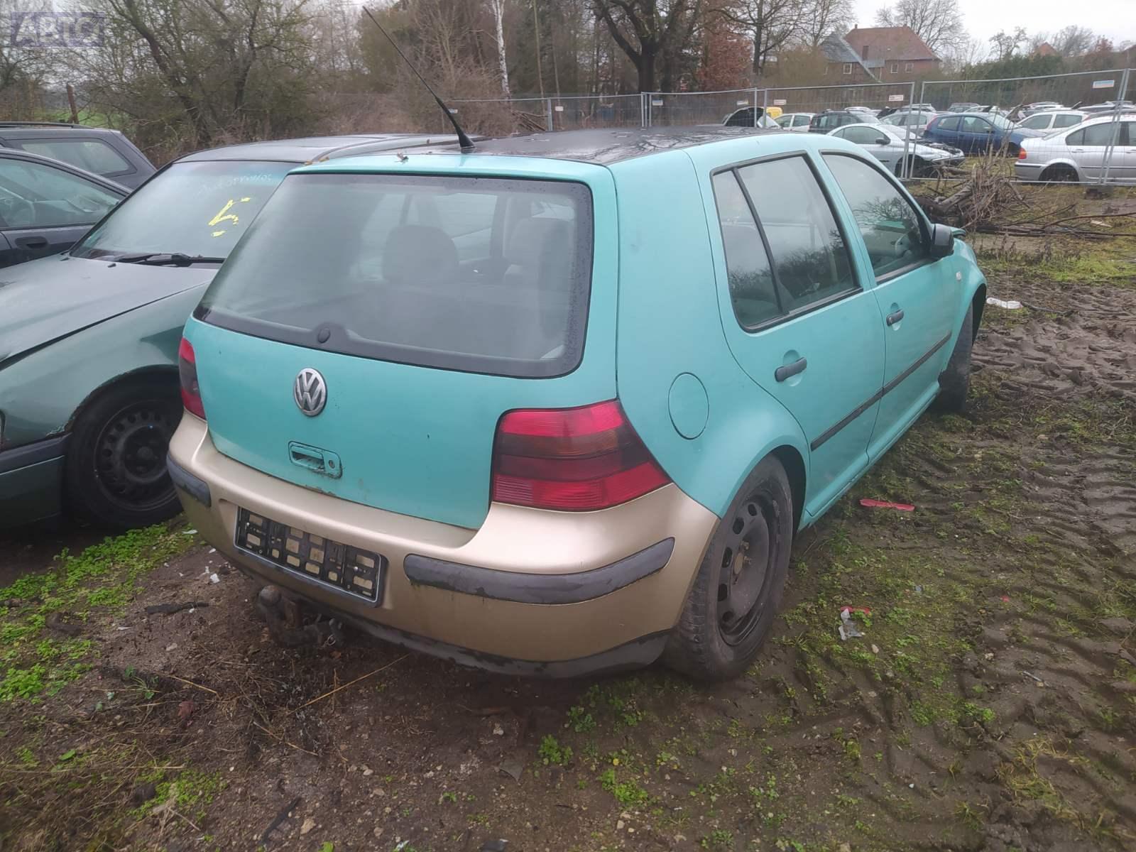 3F8.8 Болт крепления для Volkswagen Golf-4 бу, 2000, купить в РФ с разборки  из Европы, 54293358